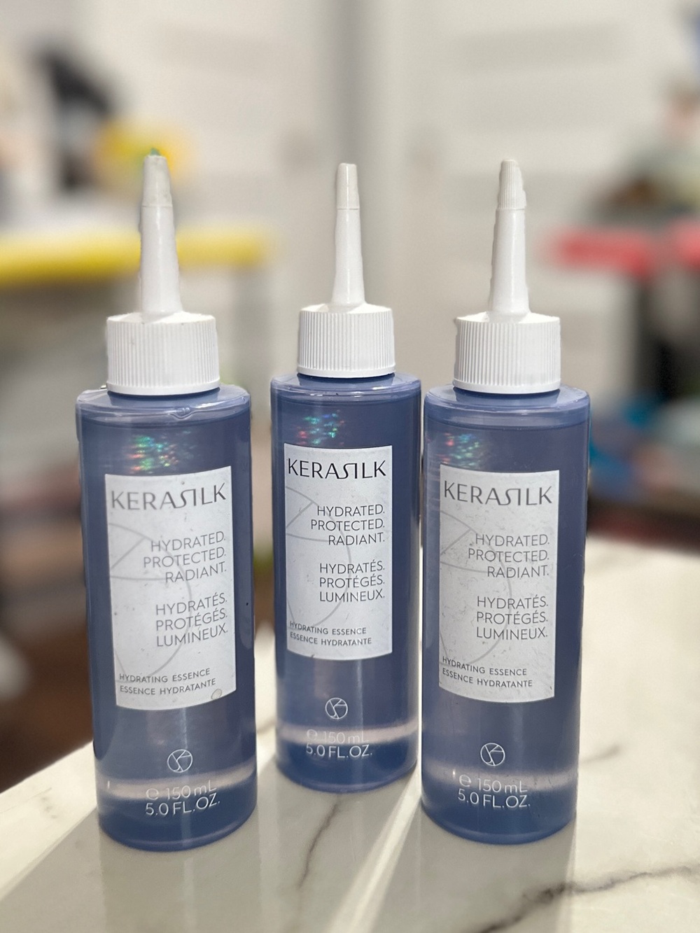 Hydrating Essence - Blue Hair Hydration brand new
